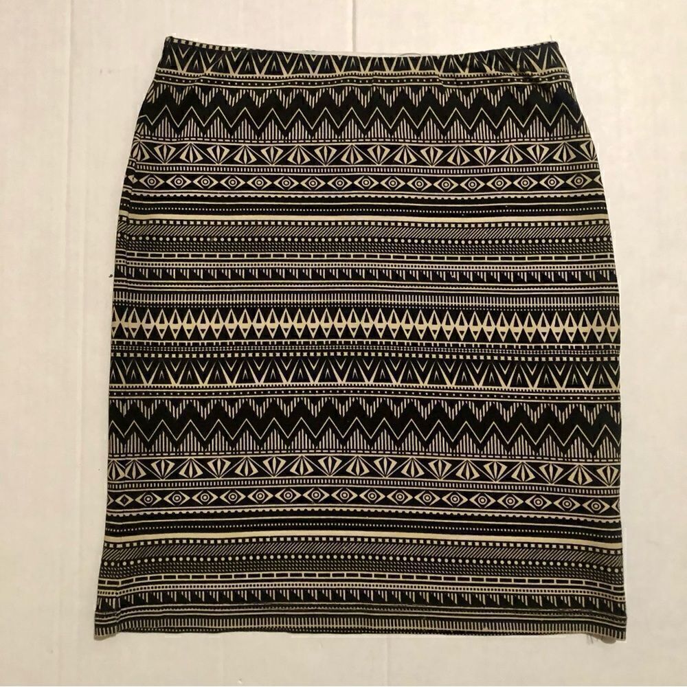 NWOT Tally Weijl Printed Pencil Mini Skirt (XS)